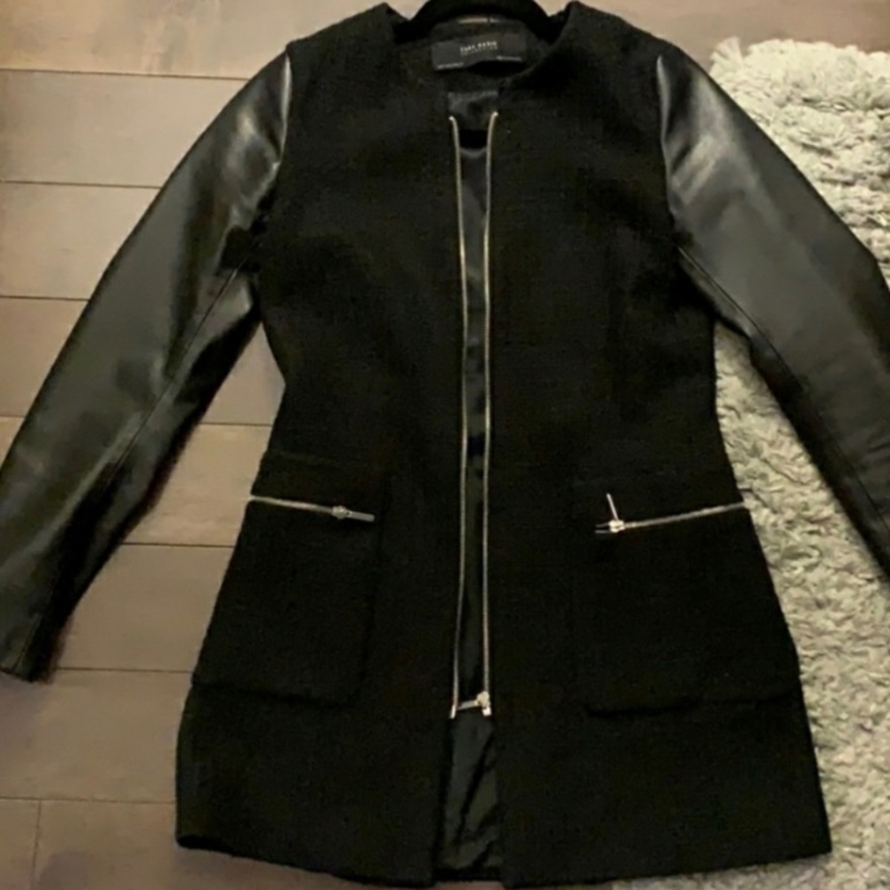 Zara tweed blazer with faux leather sleeves